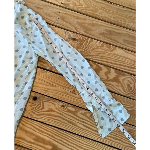 J Crew Dot 100% Silk Button Up Shirt Size XS Women’s Gray - Picture 8 of 8